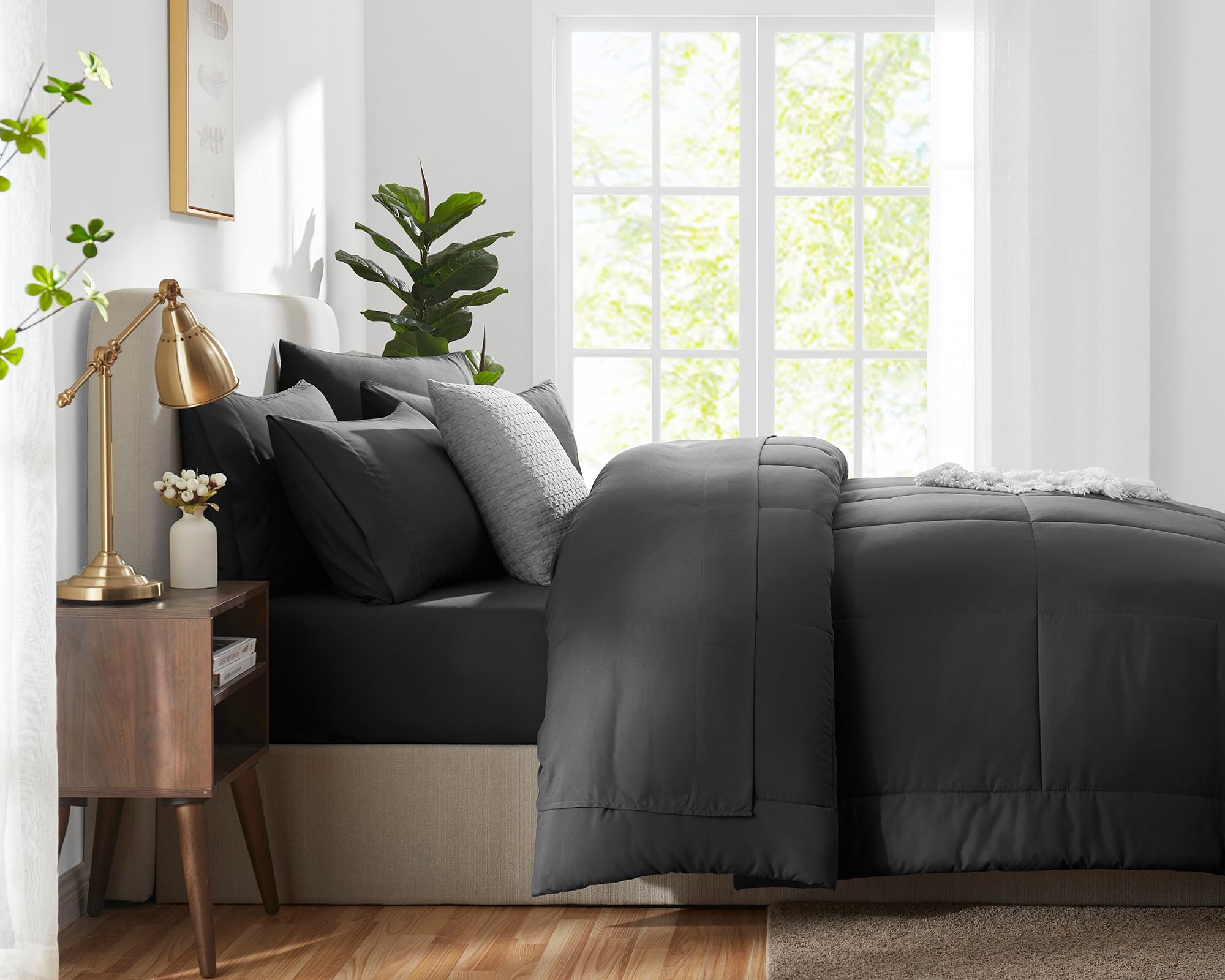 CozyLux care guide for all-season bedding and easy maintenance.