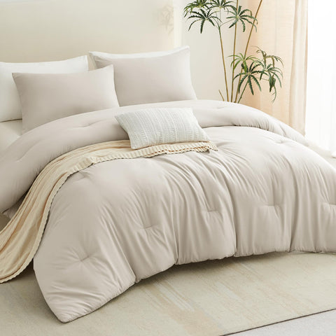 CozyLux all-season bedding suitable for year-round warmth