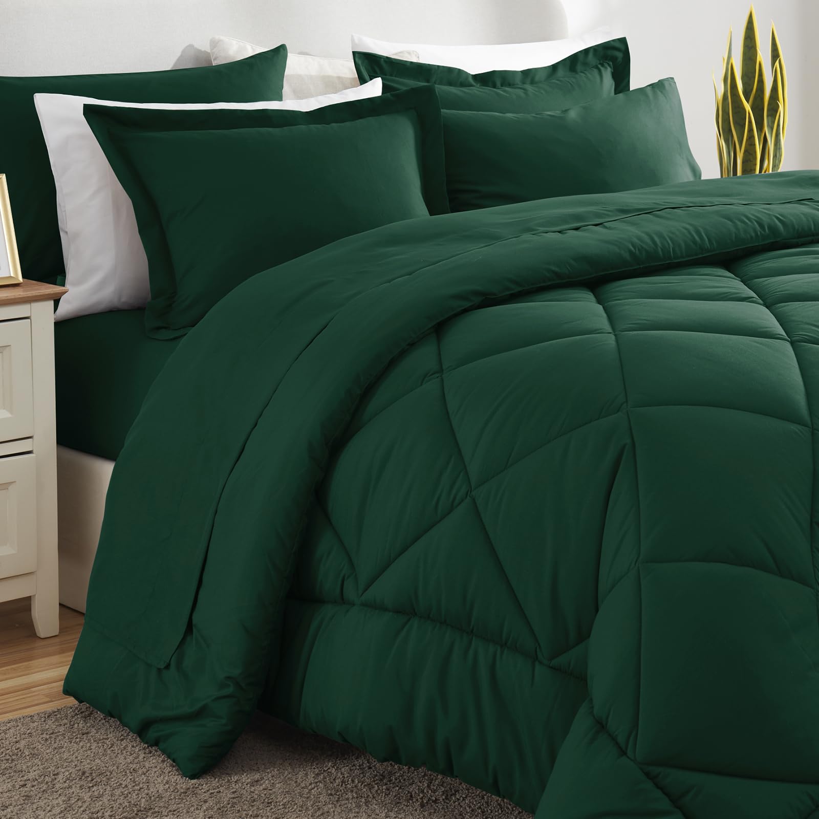 CozyLux all-season bedding supports year-round comfort