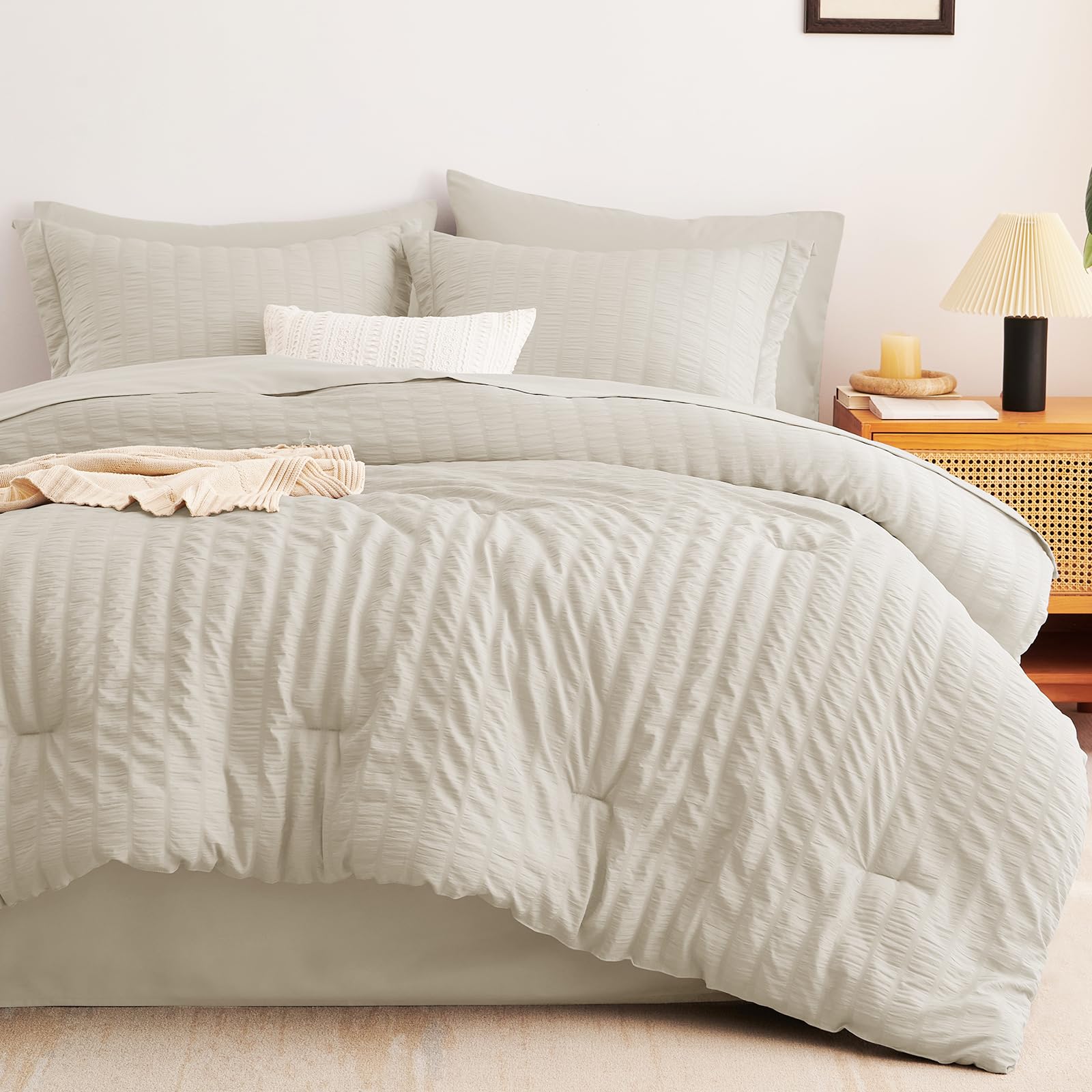 CozyLux bedding is machine washable for easy care