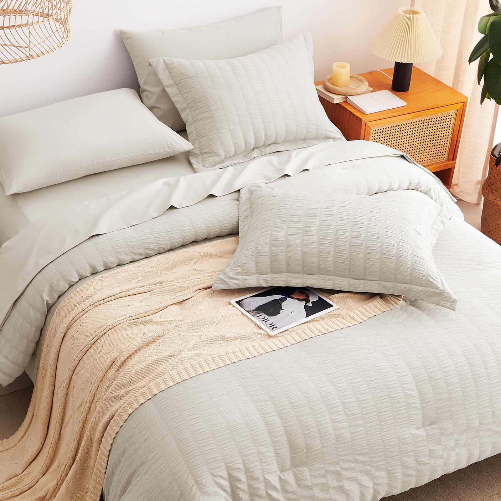 CozyLux bedding in vacuum packaging for compact storage