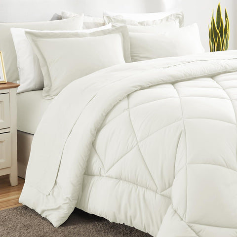 CozyLux comforter with box stitching for stable fill and refined look.
