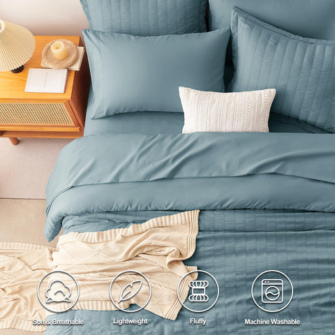 CozyLux seersucker comforter texture front wrinkle detail