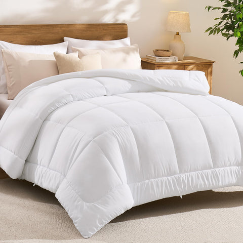 CozyLux Comforter queen flat lay showcases all-season warmth and cloud-soft texture