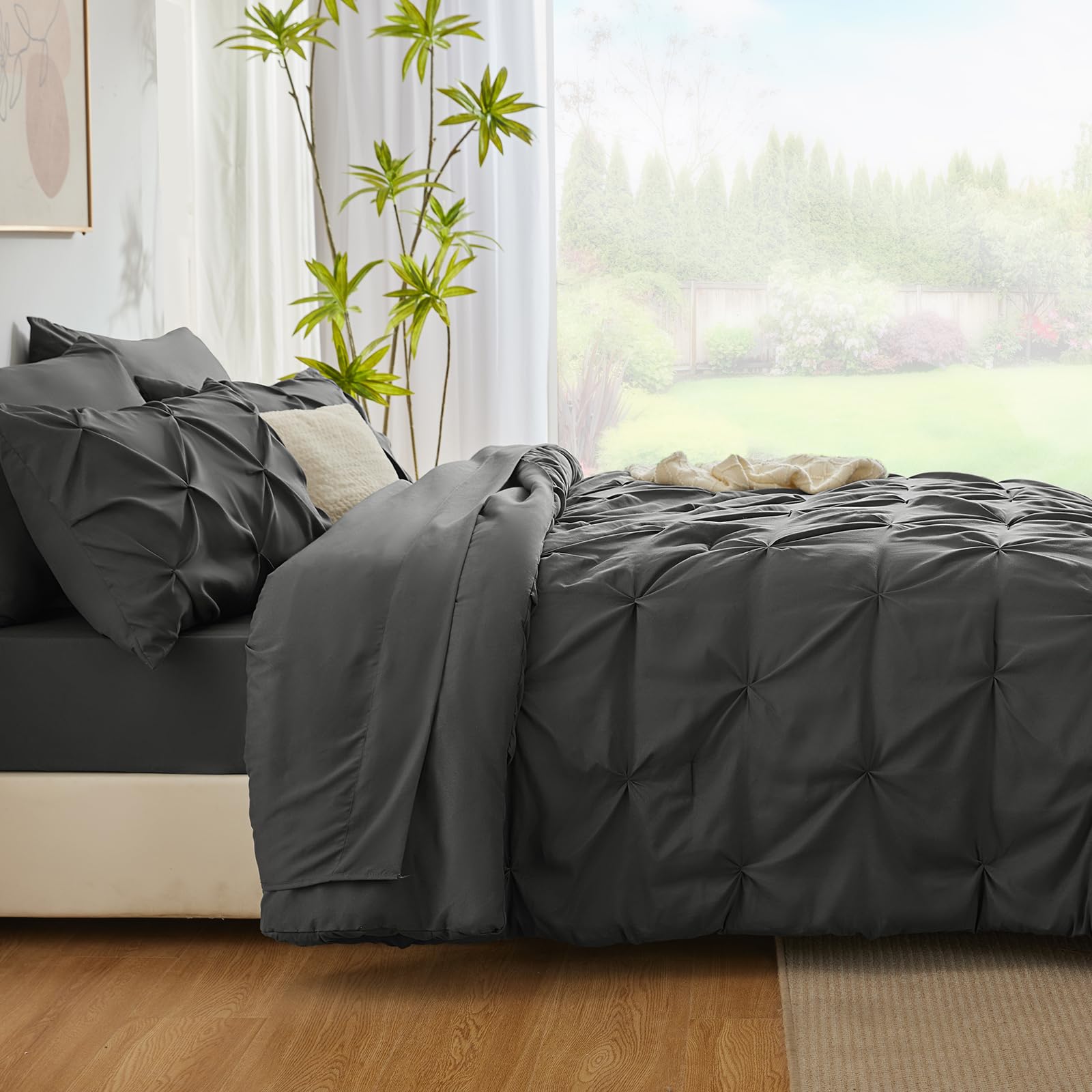 CozyLux comforter with boxed stitching for lasting loft and shape