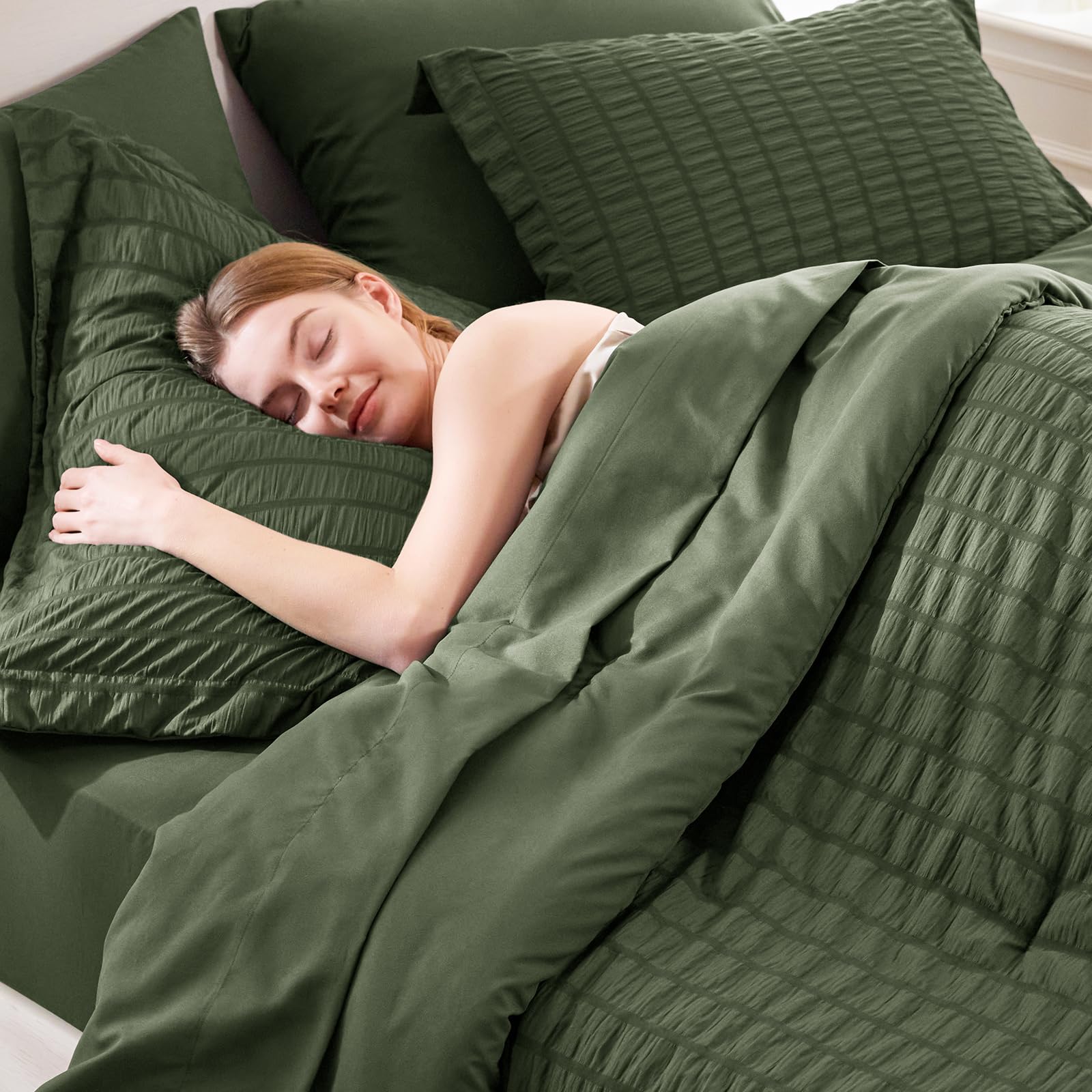 CozyLux deep-pocket fitted sheet fits mattresses up to 14 inches.