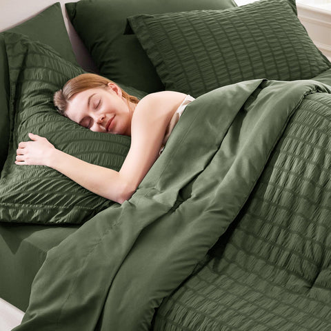 CozyLux deep-pocket fitted sheet fits mattresses up to 14 inches.