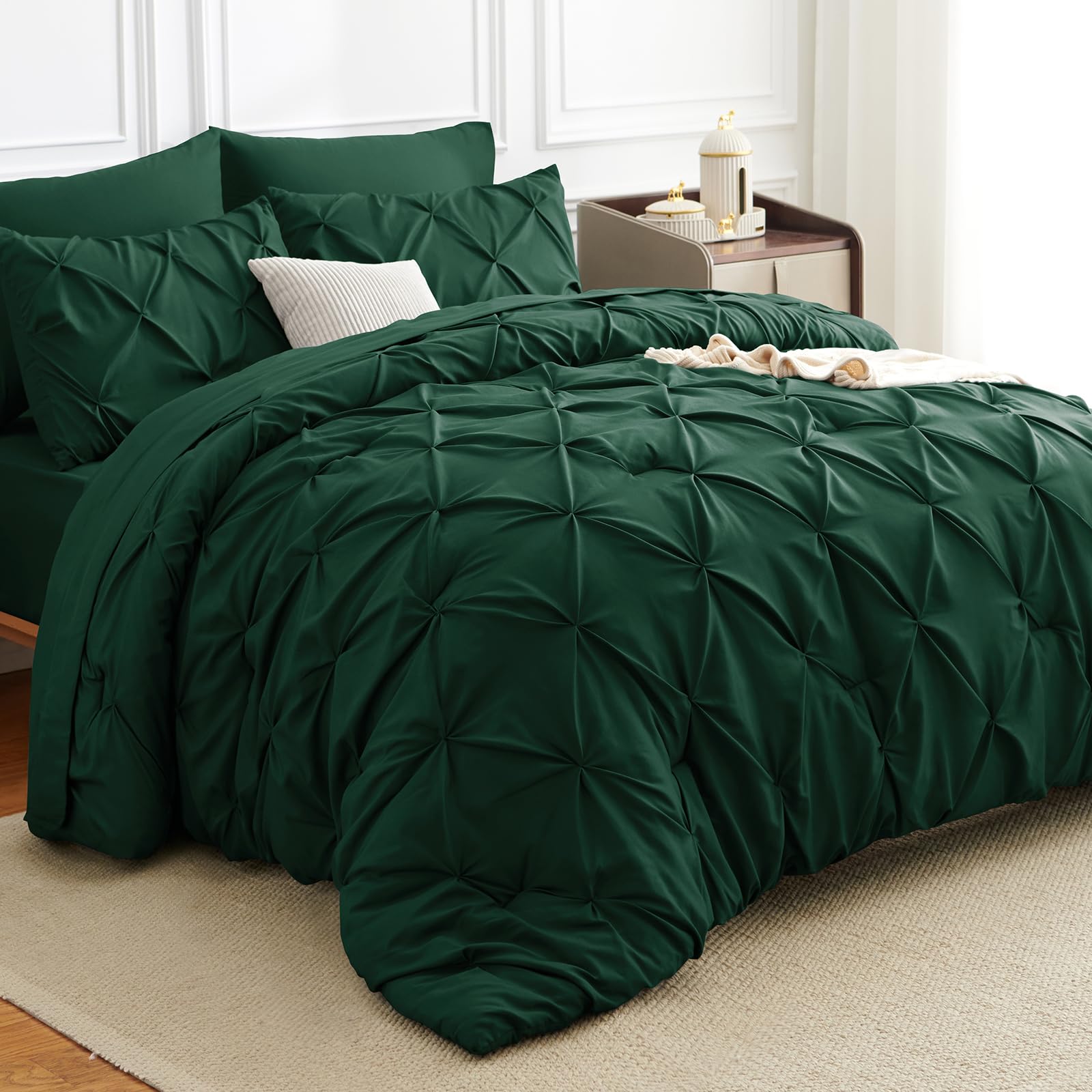 Deep-pocket fitted sheet up to 14 inches ensures a secure CozyLux fit.