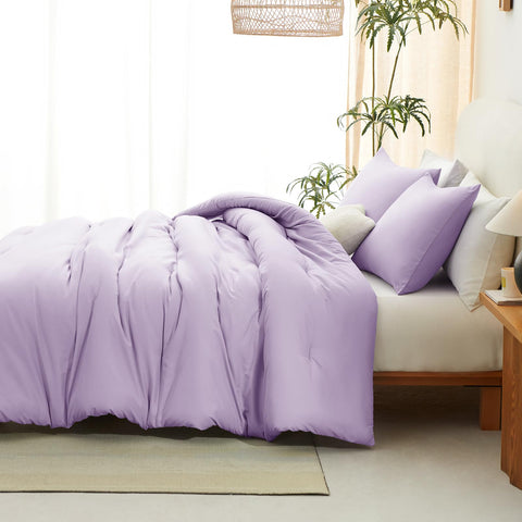 CozyLux all-season warmth from down-alternative filling with breathable microfiber.