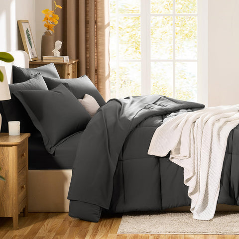 CozyLux vacuum-sealed packaging keeps storage compact