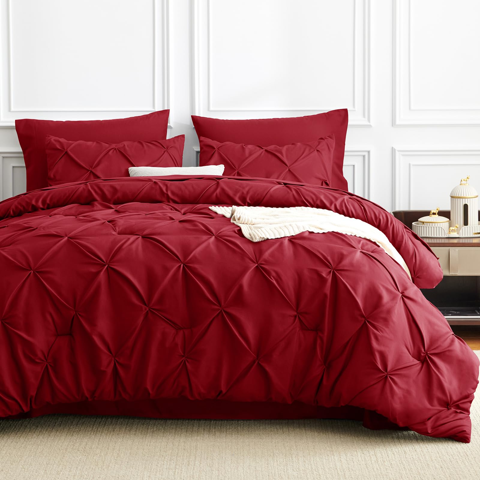 CozyLux included shams and pillowcases complete the 7-piece set.