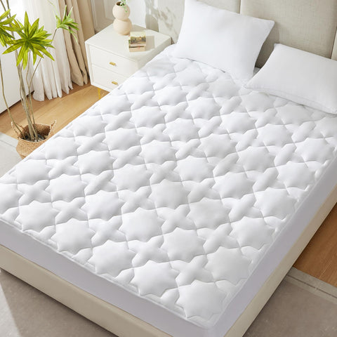Premium cotton surface stays cool and comfortable in CozyLux for year-round balance.
