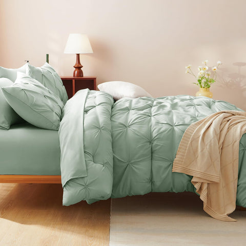 CozyLux microfiber fabric delivers breathable, soft year-round comfort
