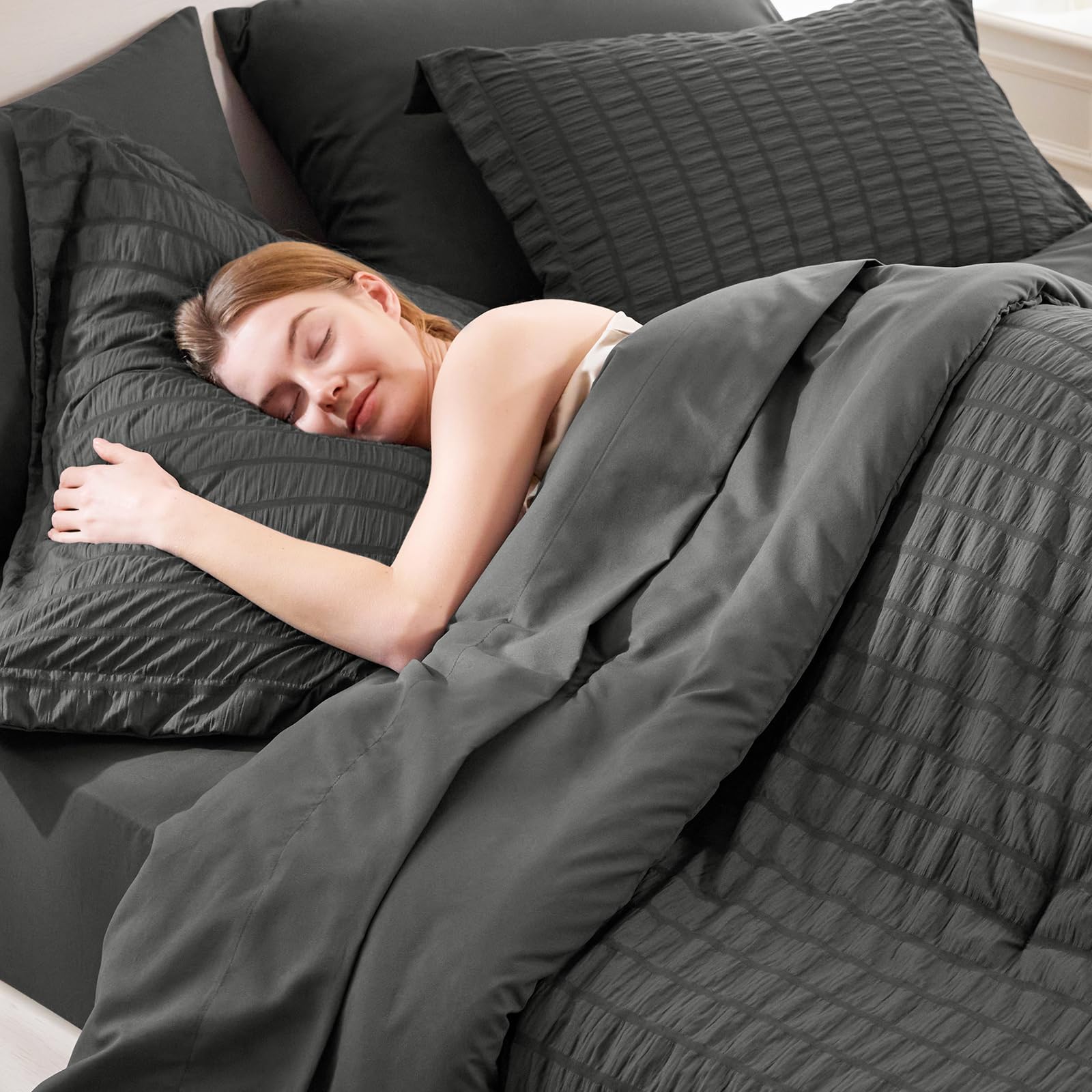 CozyLux fitted sheet demonstrates deep pocket fit for up to 14 inch mattresses