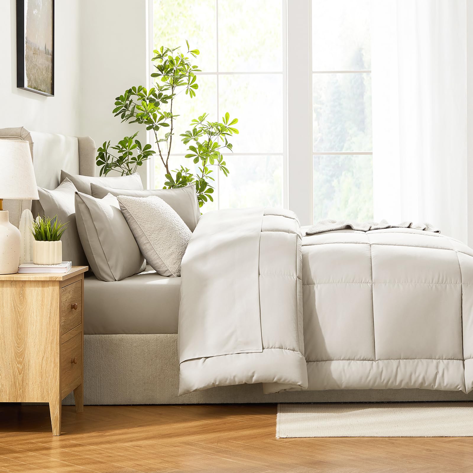 CozyLux machine-washable design simplifies care and quick refreshes.