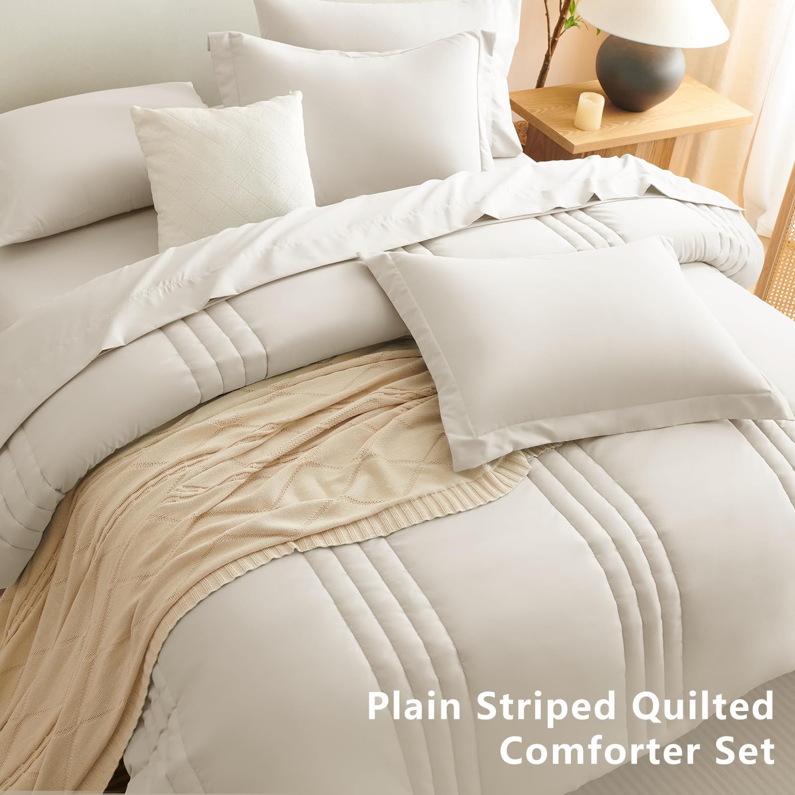 CozyLux flat sheet and beige fitted sheet