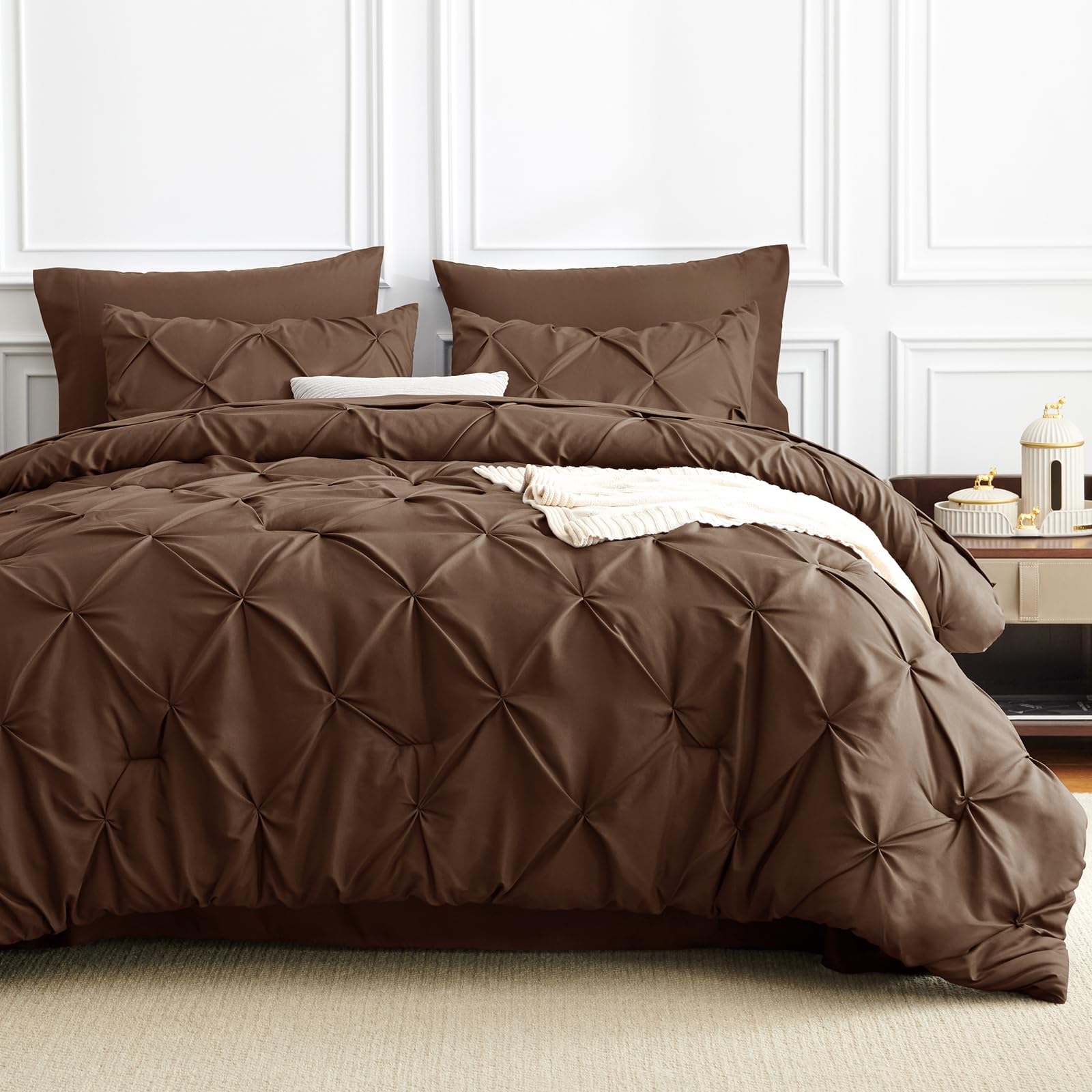 Cozylux pillowcases 20x30 coordinating with the comforter set