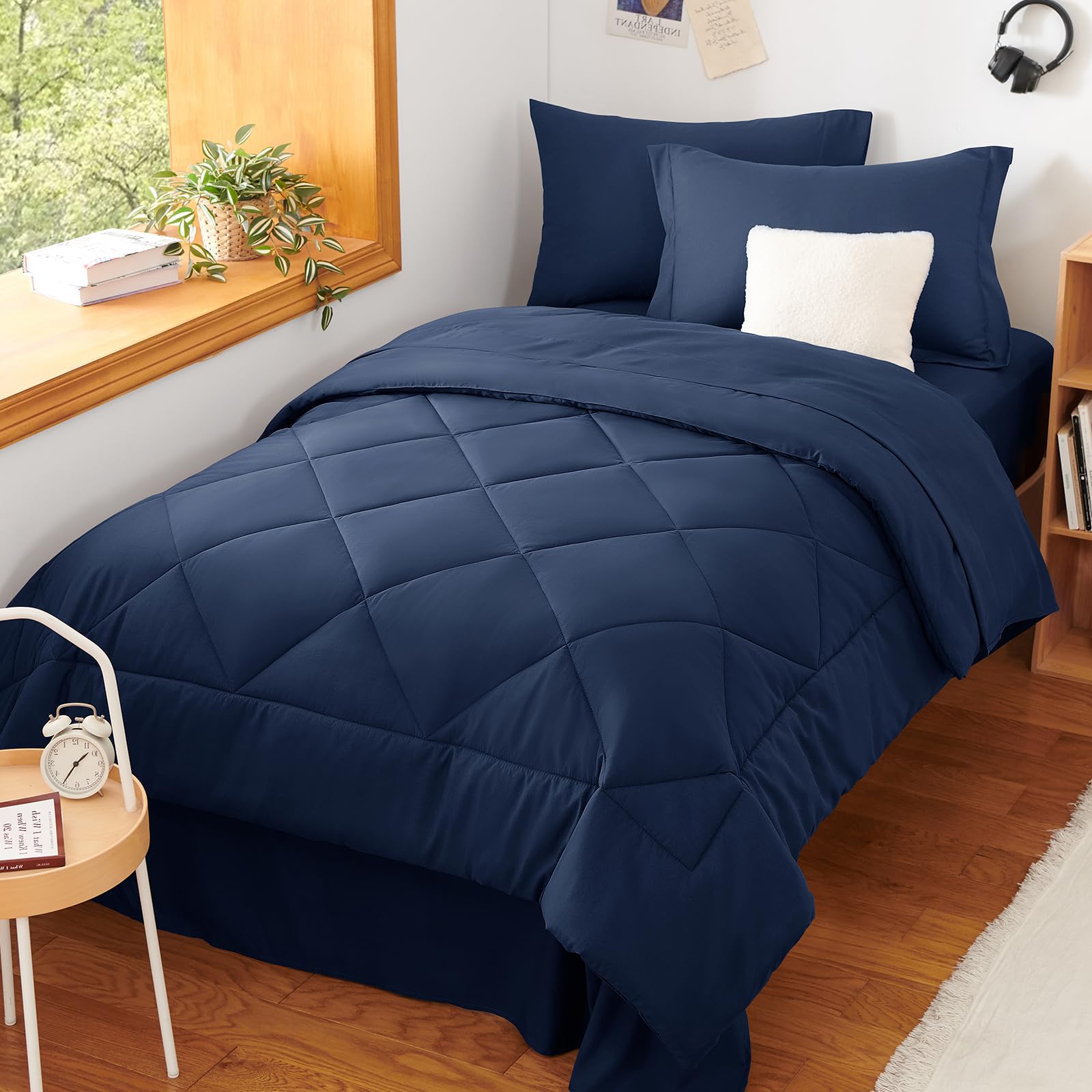 CozyLux pillowcase and sham close-up with soft finish and neat seams