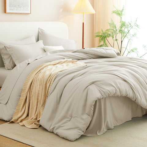 CozyLux vacuum-sealed packaging helps puff and re-fluff after washing