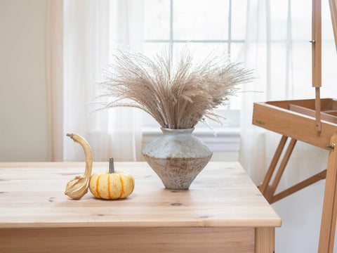 CozyWel centrepiece vase with textured surface enhances floral arrangements beautifully.