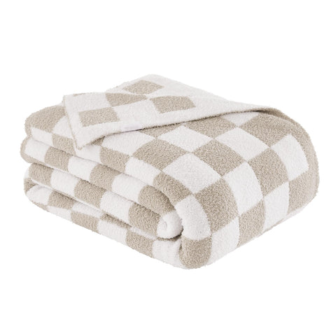 Cozzenity plaid pattern detail highlights craftsmanship and style.