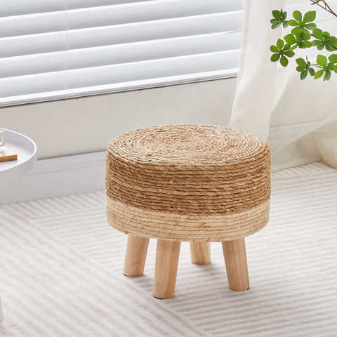 Cpintltr soft-padded seat invites comfortable feet and leg rest.