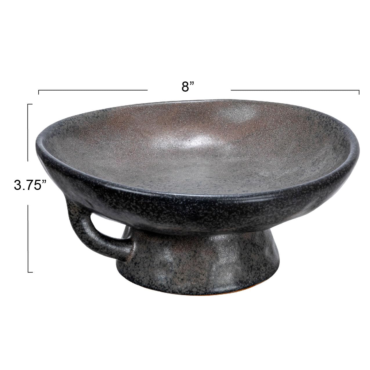 Creative Co-Op stoneware bowl highlights table-ready design