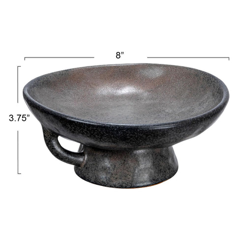 Creative Co-Op stoneware bowl highlights table-ready design