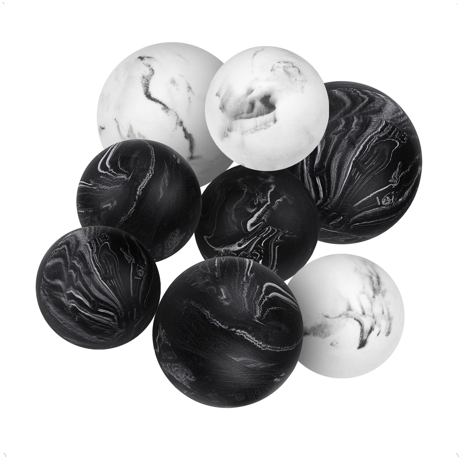 Creative Scents black and white 2in decorative ball close-up for bowls.