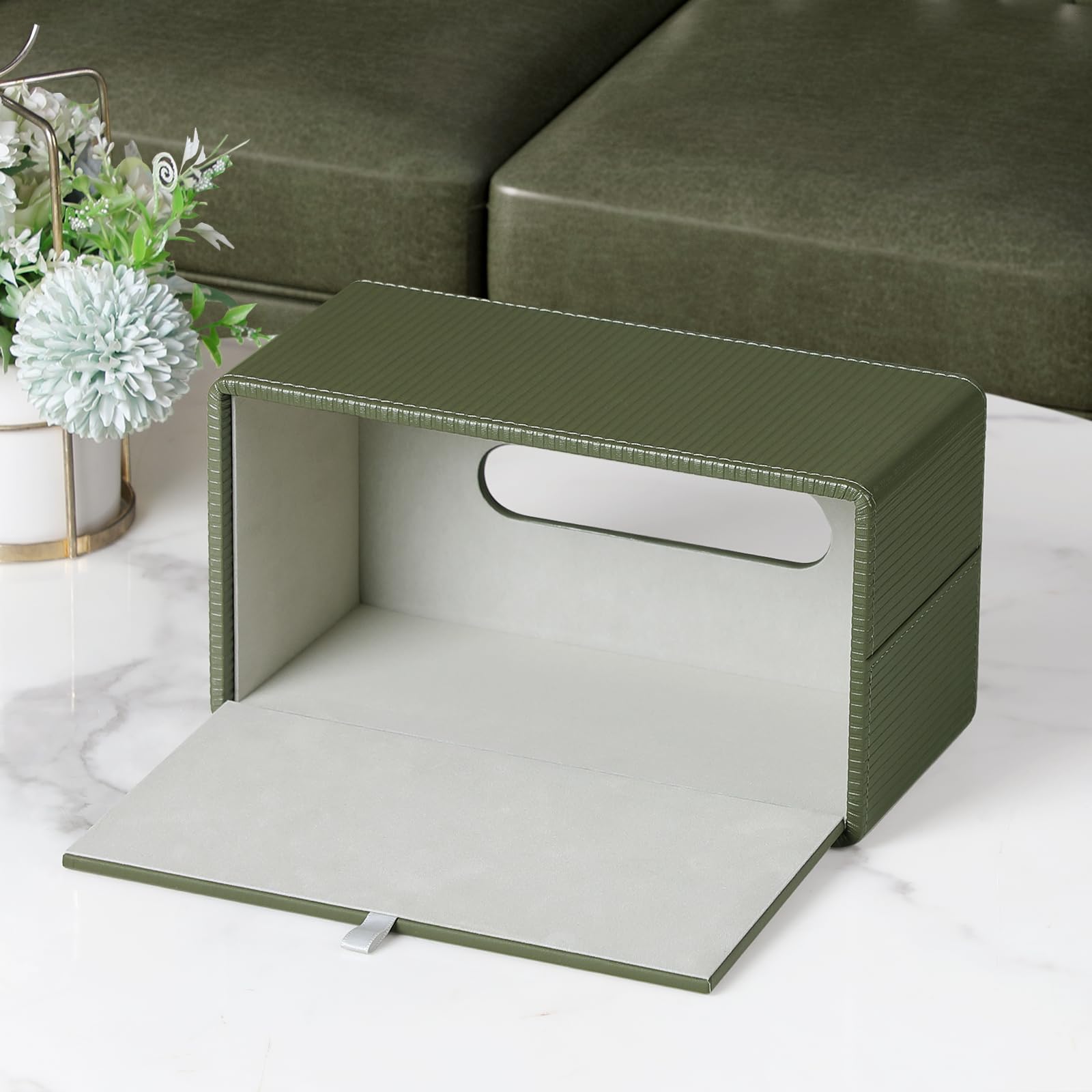 Cretkhp tissue box cover with magnetic bottom for secure movement