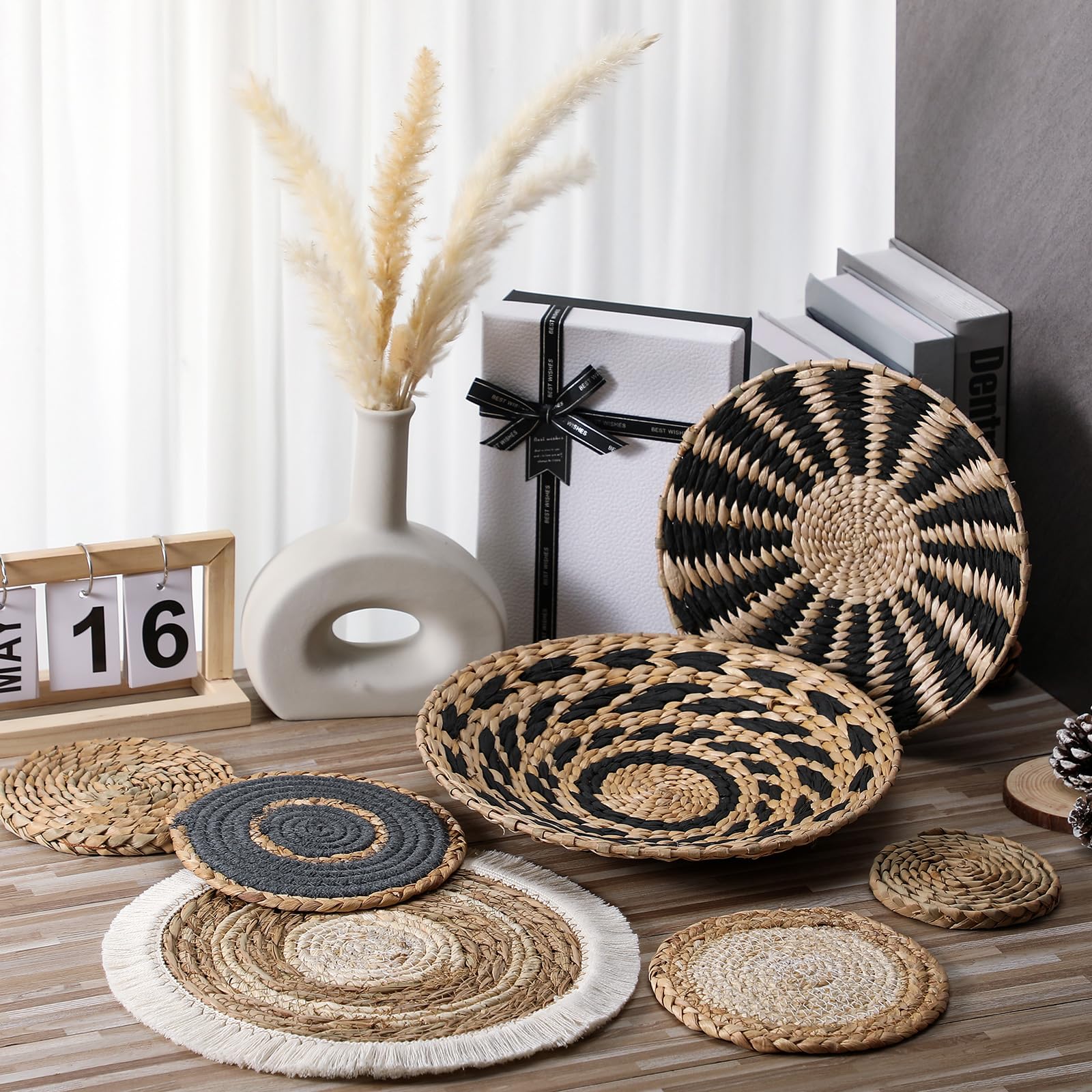 CroBlissful handwoven seagrass decor keeps spaces airy and warm.