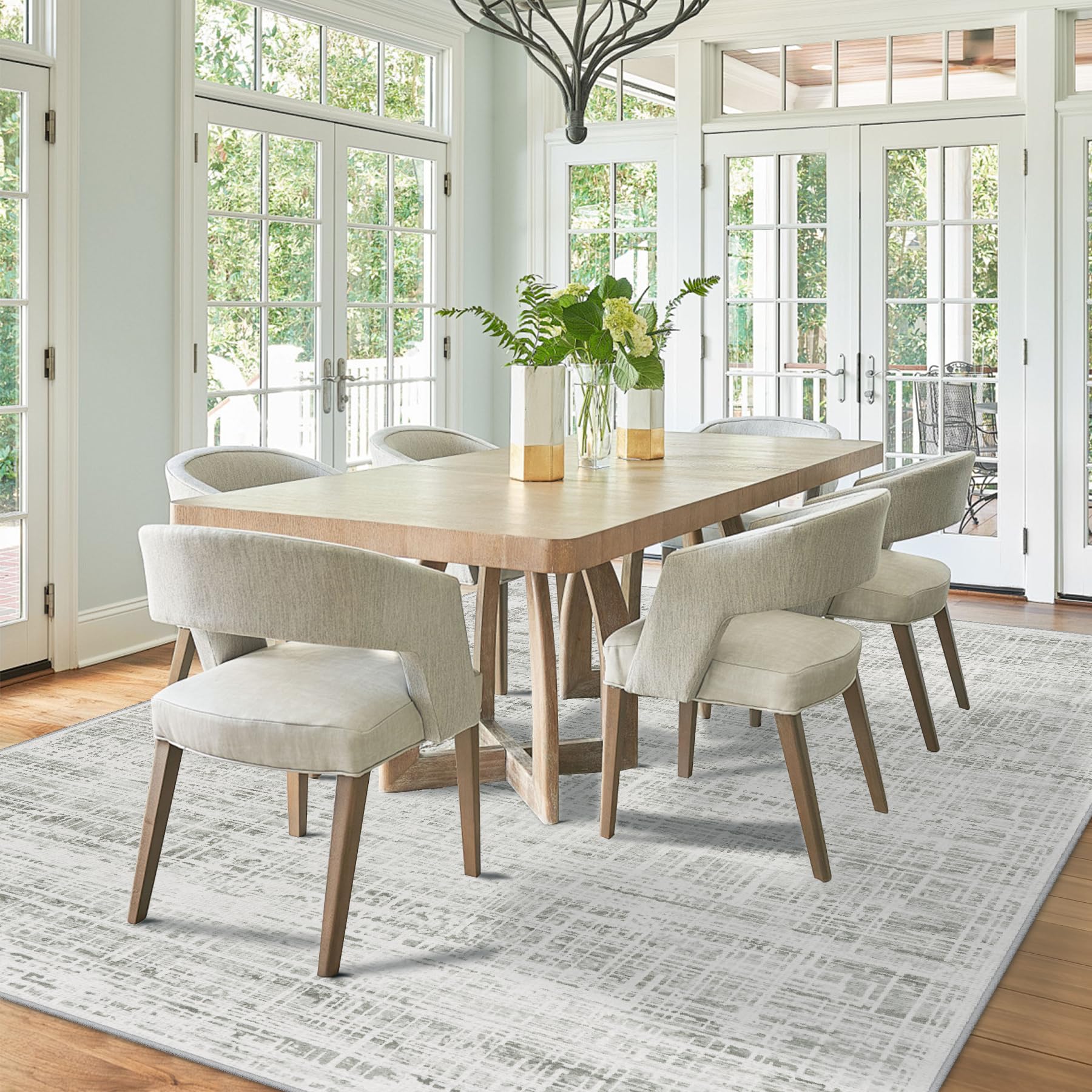 Crority easy-clean rug; machine washable for fast refresh.