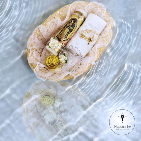 Cuitaxi baptism kit accessories neatly arranged for easy setup.