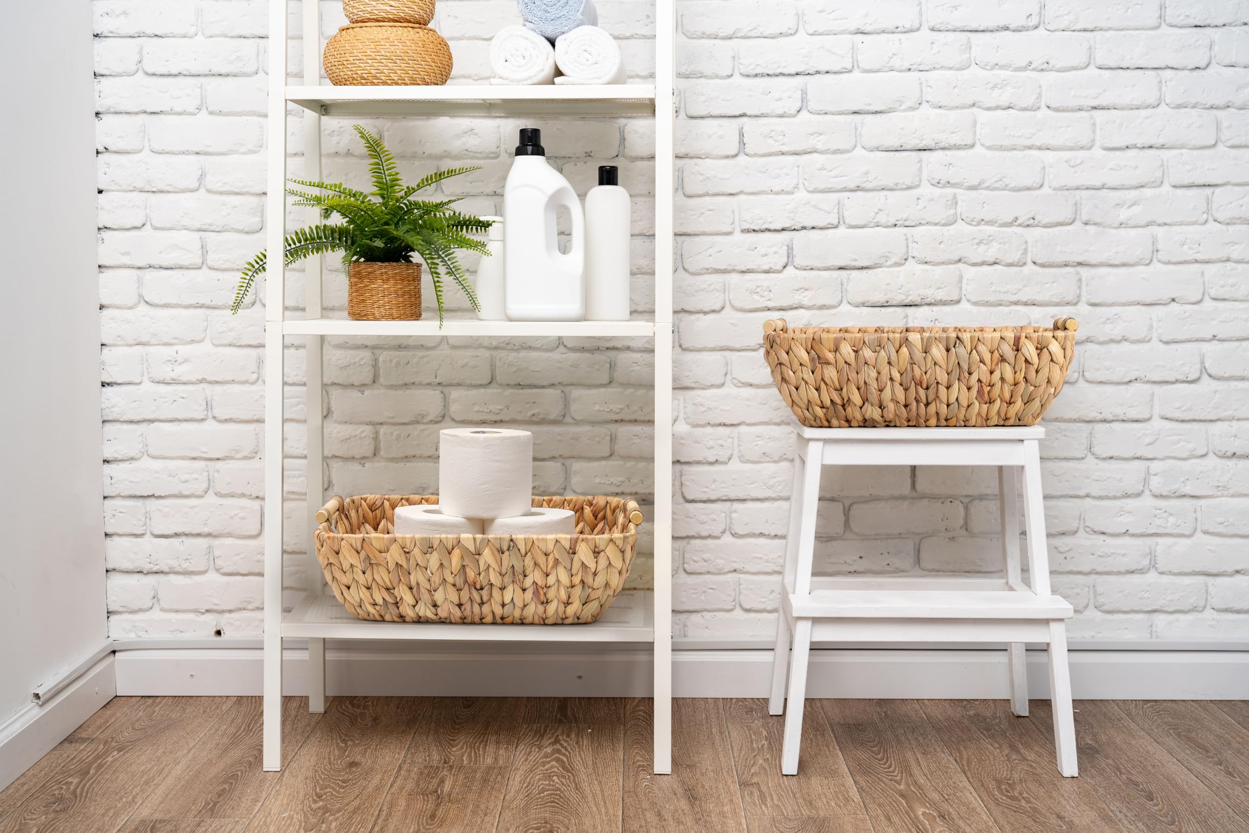 DAICOLAD natural hyacinth weave adds rustic charm to any room.
