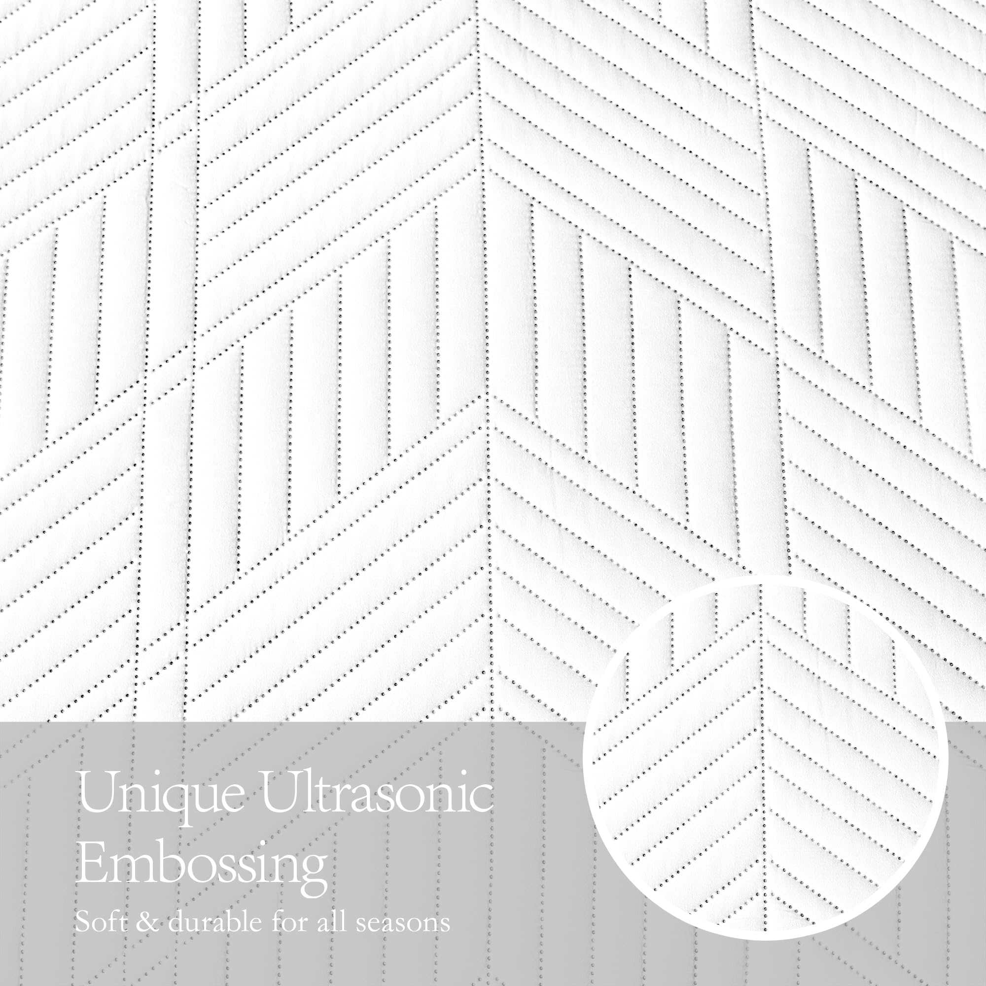Reversible design reveals two looks to refresh your bedroom quickly.