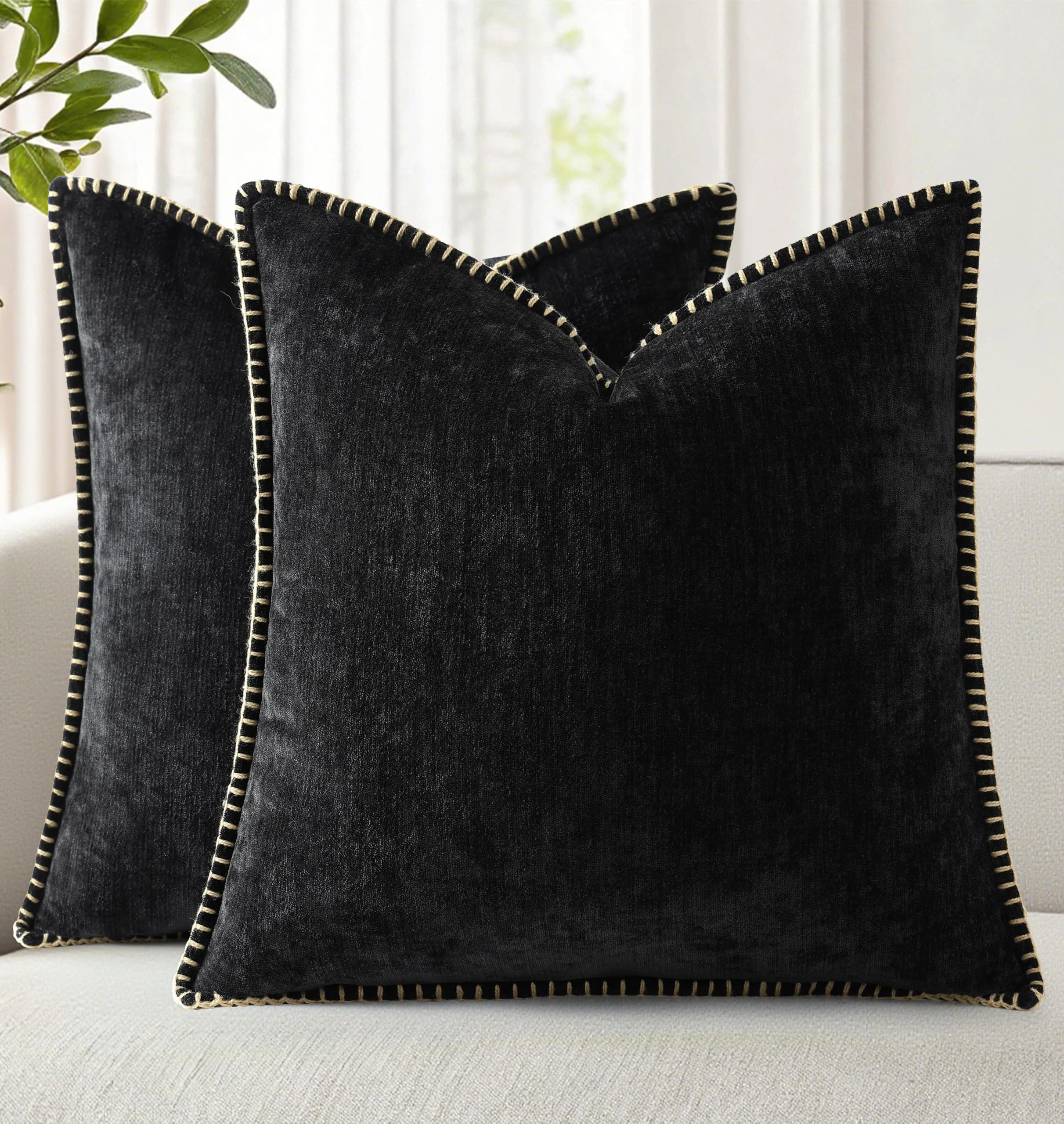 DecorUhome chenille pillow front view shows plush texture ideal for cozy living room accents.
