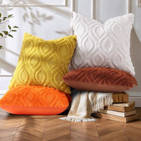 decorUhome faux-wool plush outer for deluxe tactile feel on cushions.