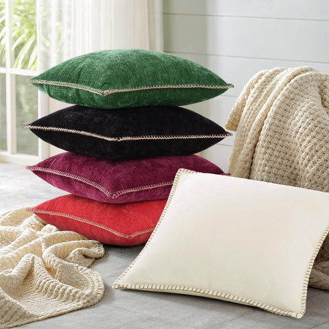decorUhome Rhododendron 2-pack coordinates easily with existing decor.