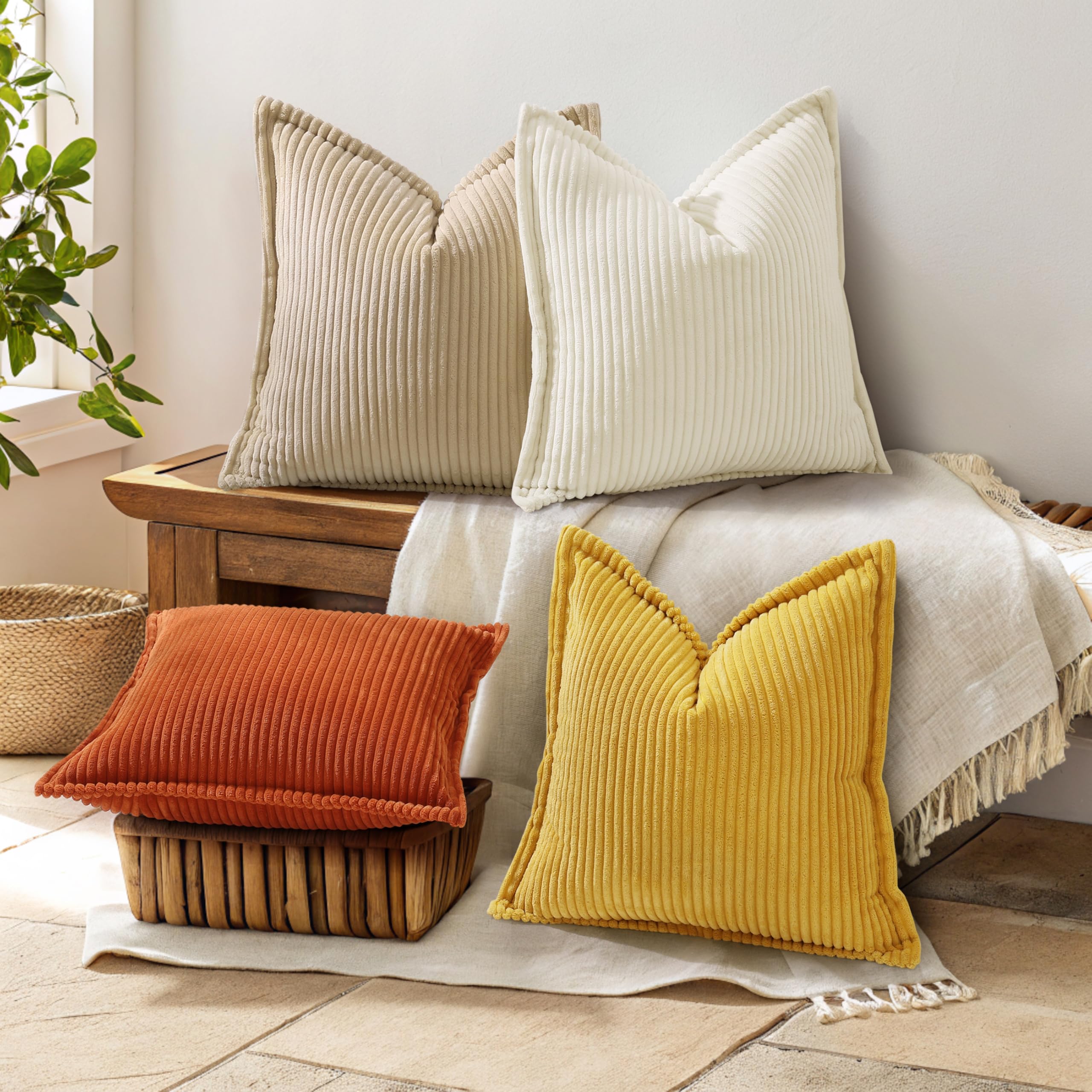 decorUhome hidden zipper ensures a seamless back closure