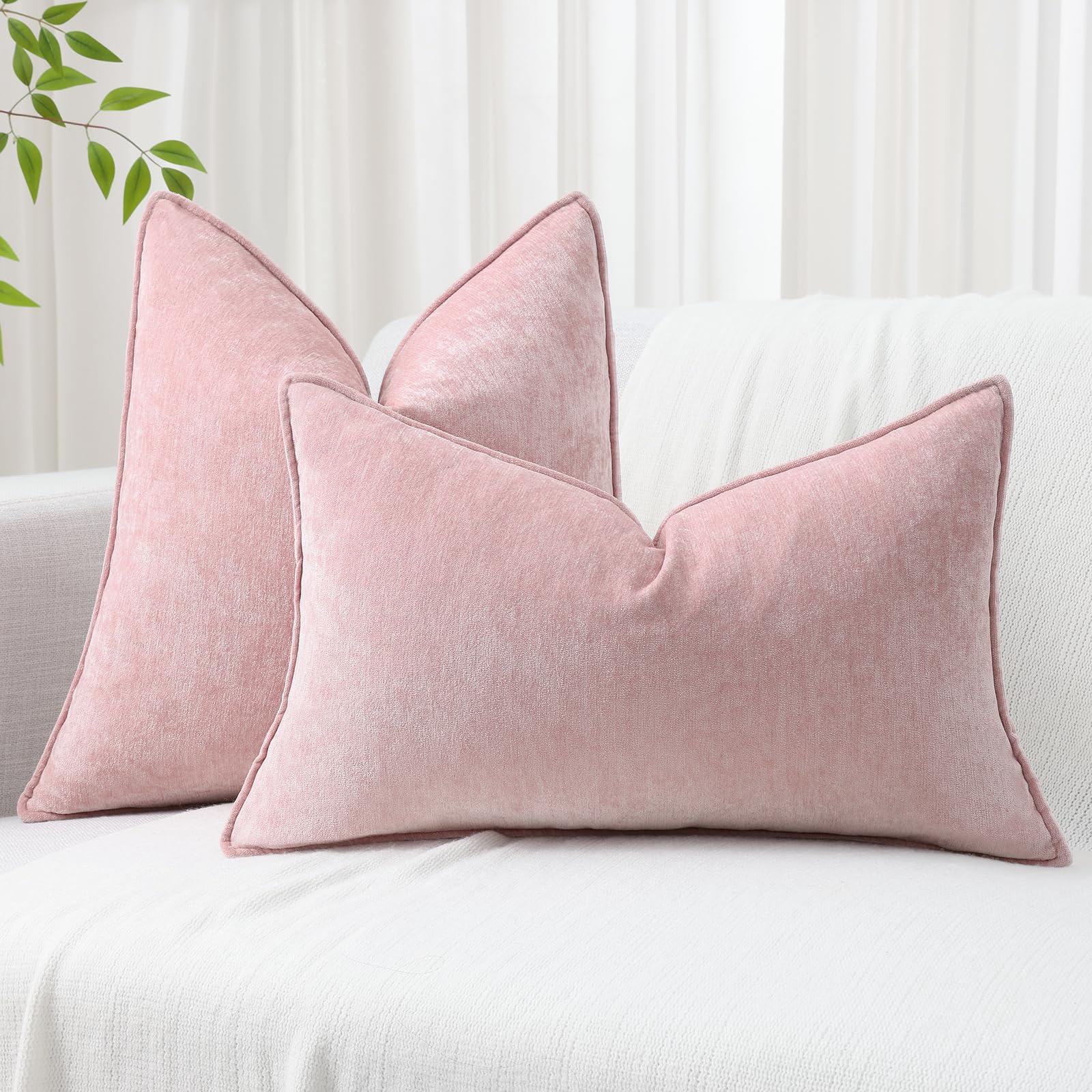 decorUhome wrinkle-resistant fabric stays tidy after daily use