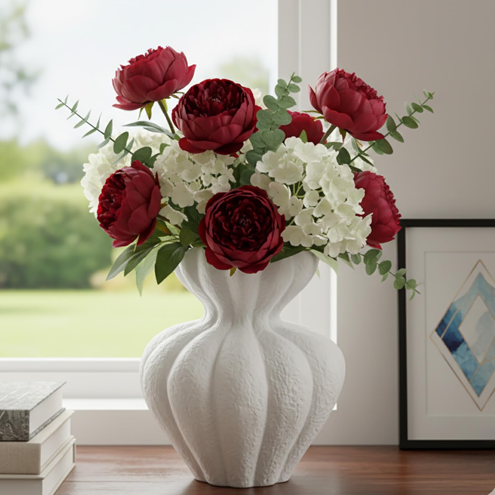 DecoVlog 8.2-inch vase highlights grooved detailing for depth.