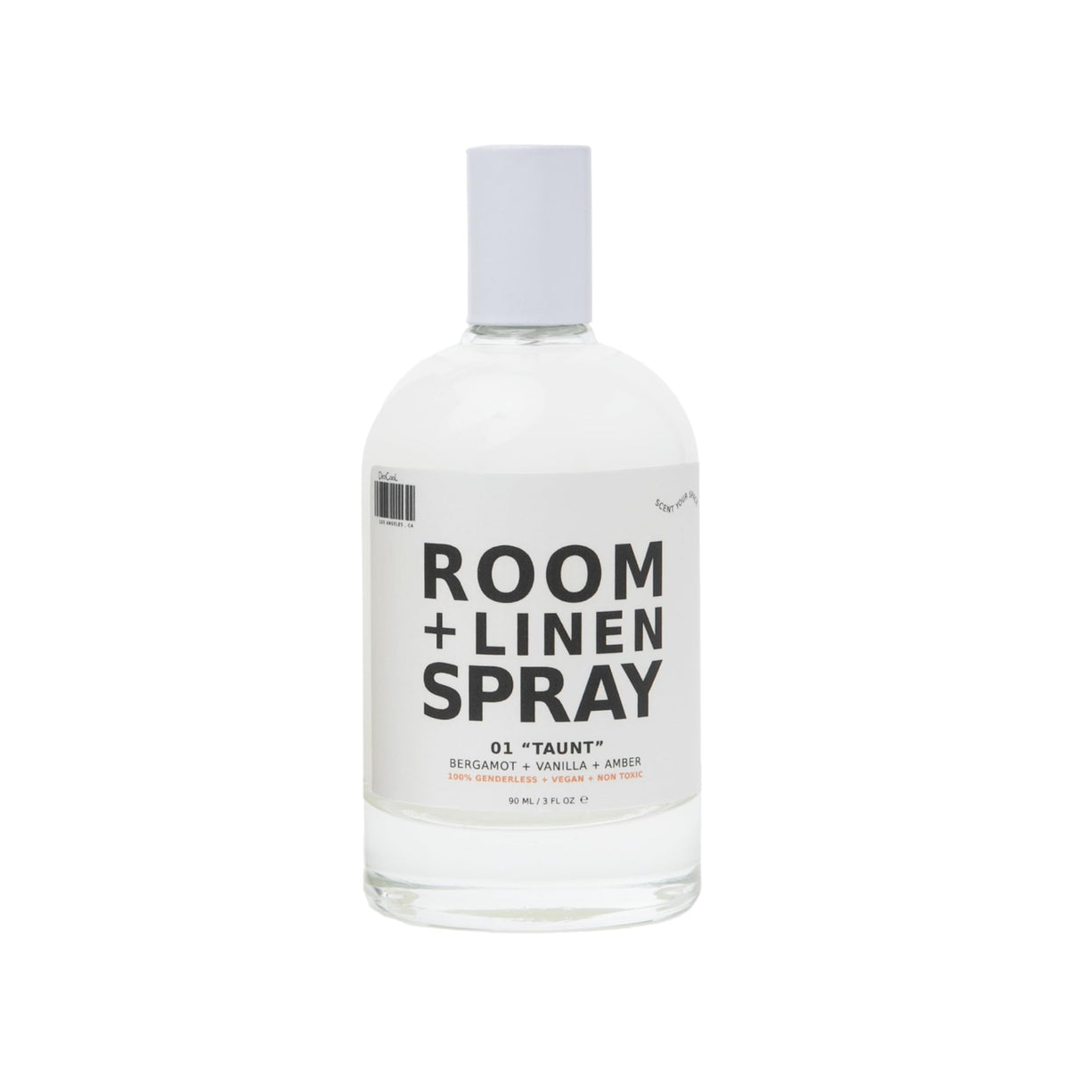 DedCool 01 Taunt bottle close-up with essential oils for a premium home aroma.