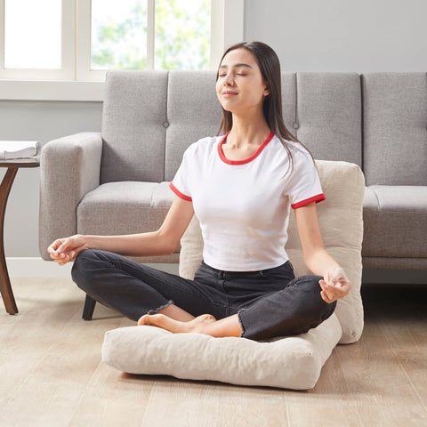 Degrees of Comfort pillow emphasizes nine-stitch construction preventing deformation and maintains form.
