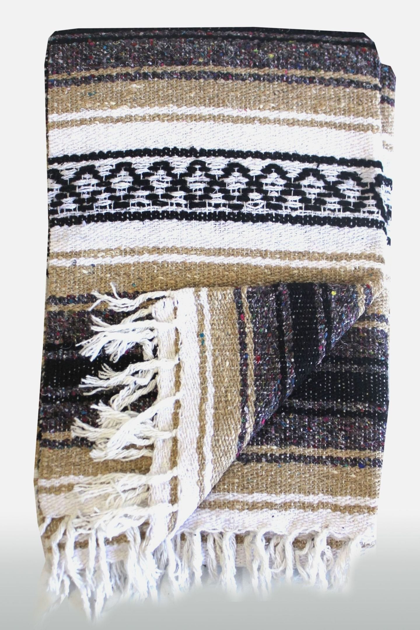 Del Mex Classic Blanket fringe detail, reinforced edges for longevity.