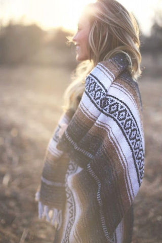 Del Mex Classic Blanket handmade on wooden looms, craftsmanship and durability.