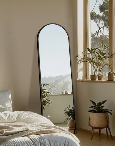 Delma protective packaging helps ensure safe arrival of your mirror.