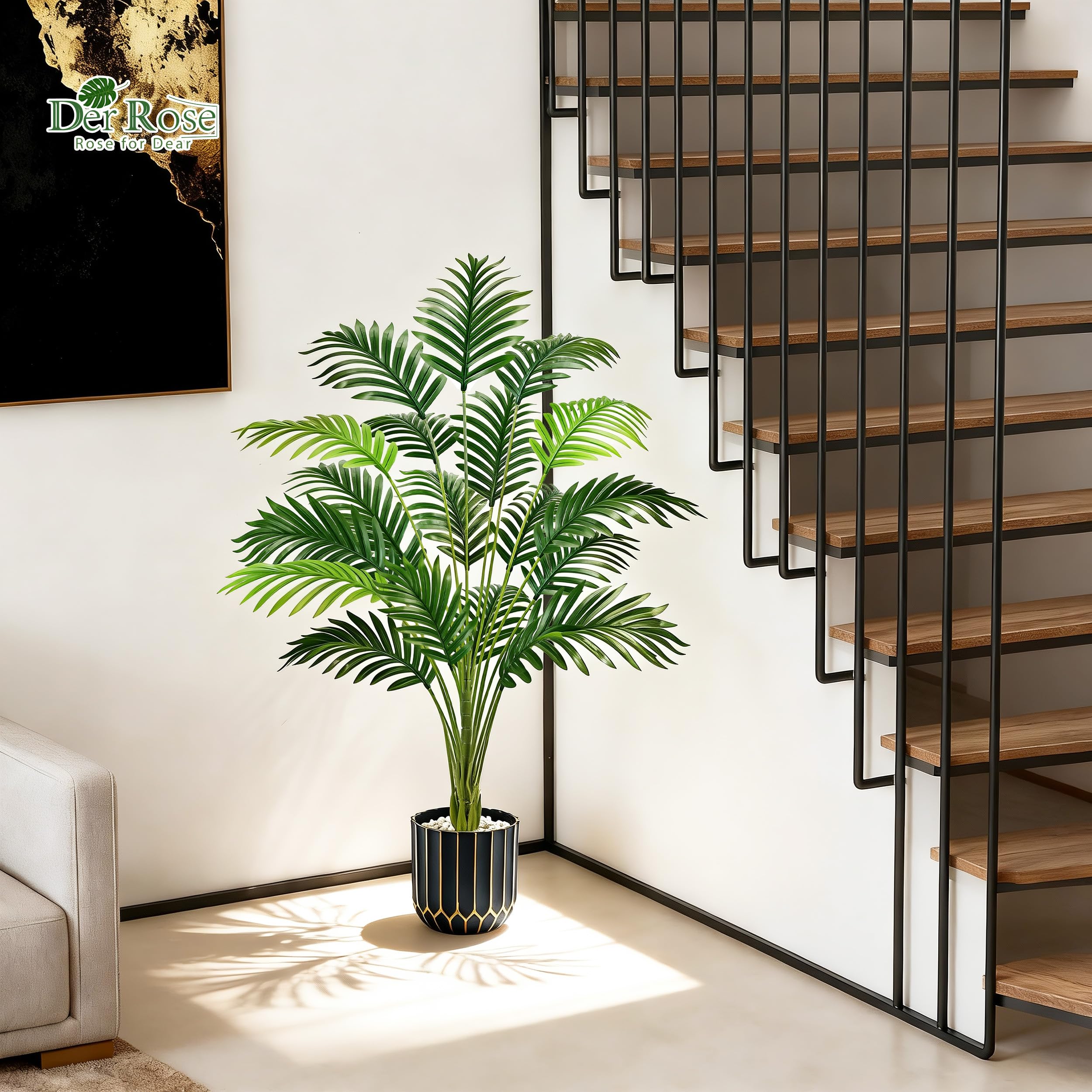 Der Rose covered-porch palm decor for year-round flair.