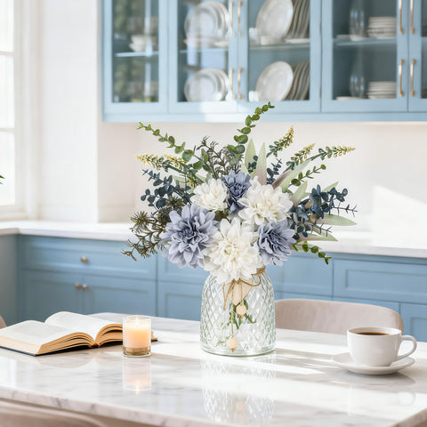Der Rose centerpiece for living rooms and offices with navy blue tones.