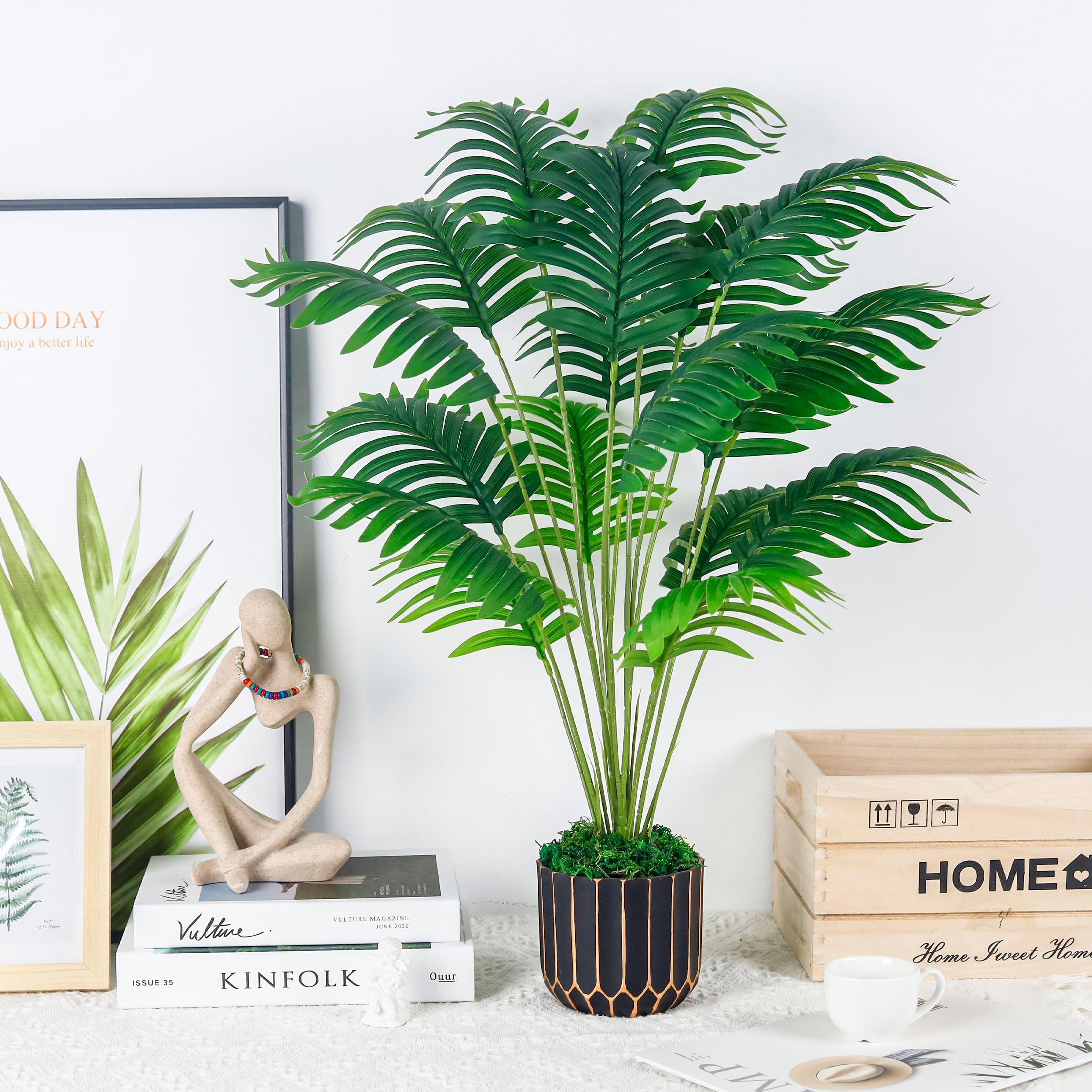 Der Rose palm tree with modern pot complements decor and style.