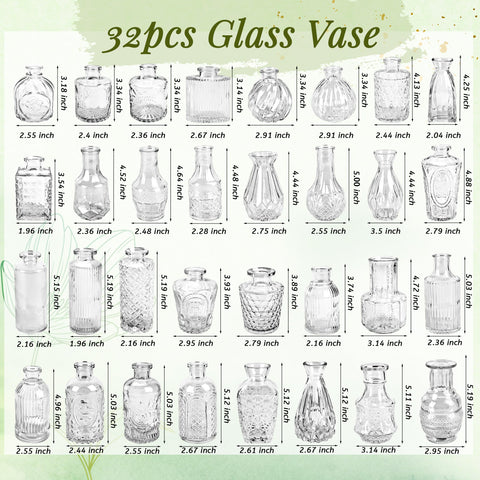 Der Rose retro-pattern vases add vintage charm to wedding decor.